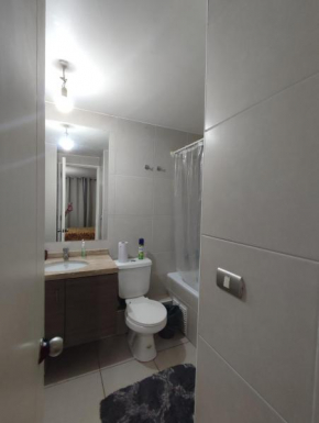 Habitacion privada con baño incluído exclusivo, metro las torres línea 4